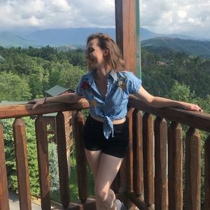 Meet your Posher, Katie